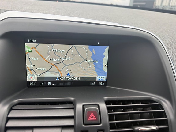 Volvo XC60 9 of 21