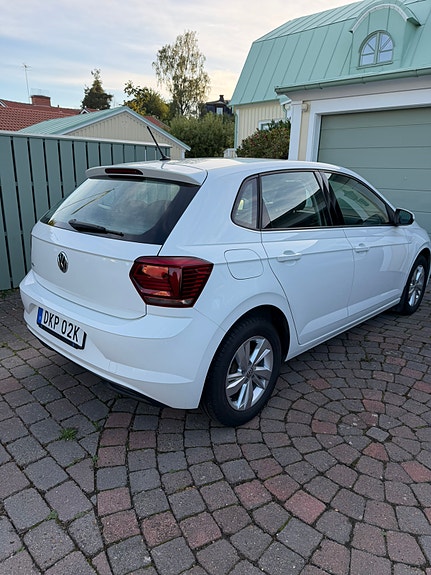 Volkswagen Polo 2 of 7