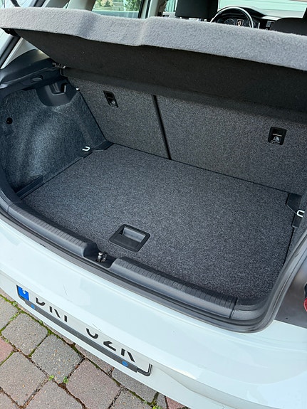 Volkswagen Polo 5 of 7