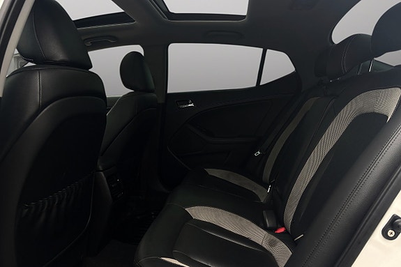 Kia Optima 12 of 27