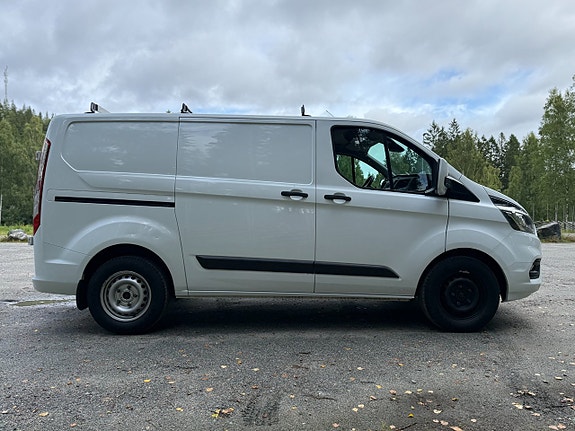 Ford Transit Custom 2 of 10
