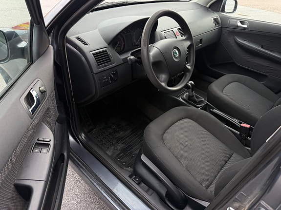 Skoda Fabia 7 of 11