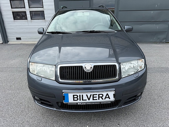 Skoda Fabia 2 of 11