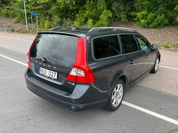 Volvo V70 4 of 7