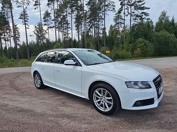 Audi A4 3 of 7