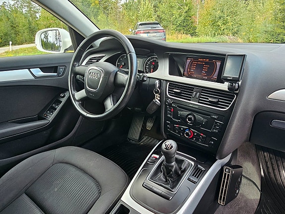 Audi A4 4 of 7