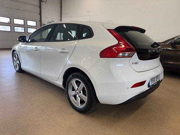 Volvo V40 4 of 8