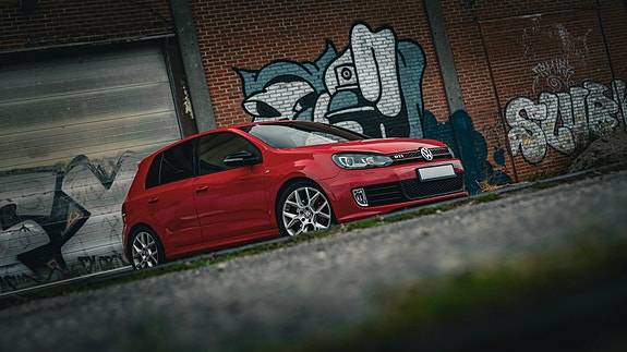 Volkswagen Golf VI 2 of 11