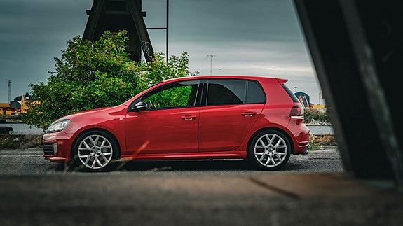 Volkswagen Golf VI 4 of 11