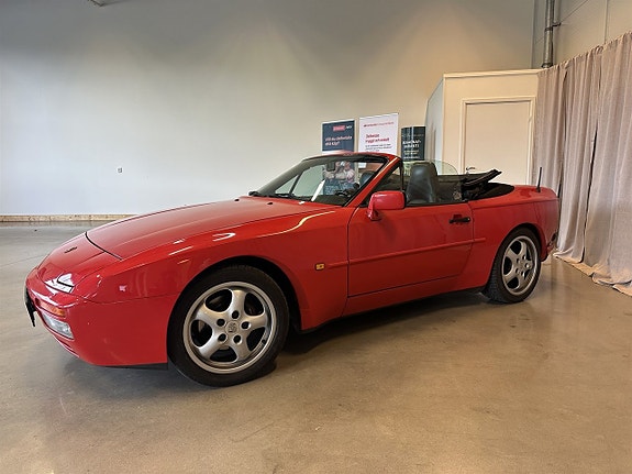 Porsche 944 3 of 14