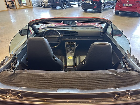 Porsche 944 11 of 14
