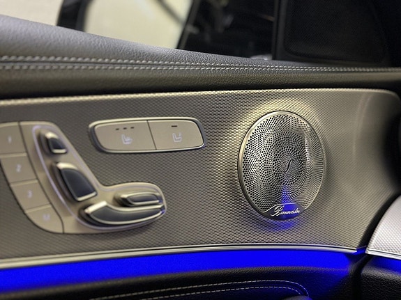 Mercedes-Benz E250 18 of 23