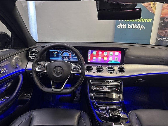 Mercedes-Benz E250 14 of 23