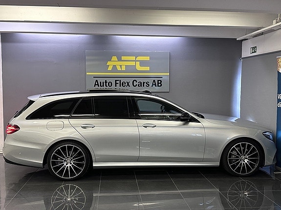 Mercedes-Benz E250 7 of 23