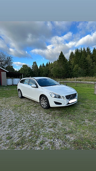 Volvo V60 6 of 16