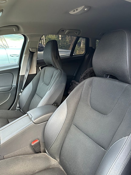 Volvo V60 14 of 16