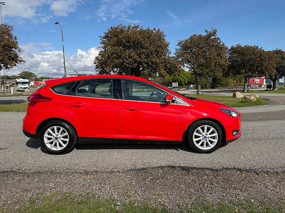 Ford Focus 5 of 14