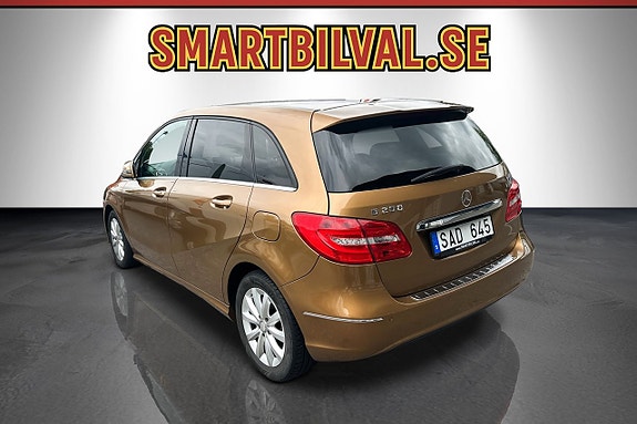 Mercedes-Benz B200 6 of 9