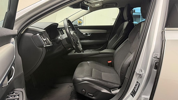 Volvo V90 15 of 22