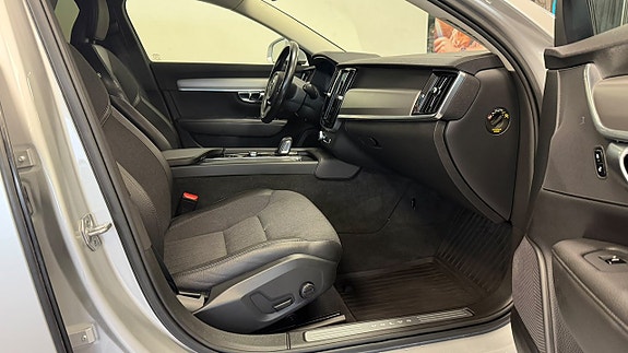 Volvo V90 17 of 22