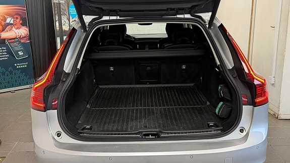 Volvo V90 9 of 22