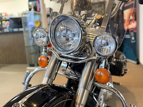 Harley-Davidson Softtail Heritage Classic Twin Cam 12 of 12