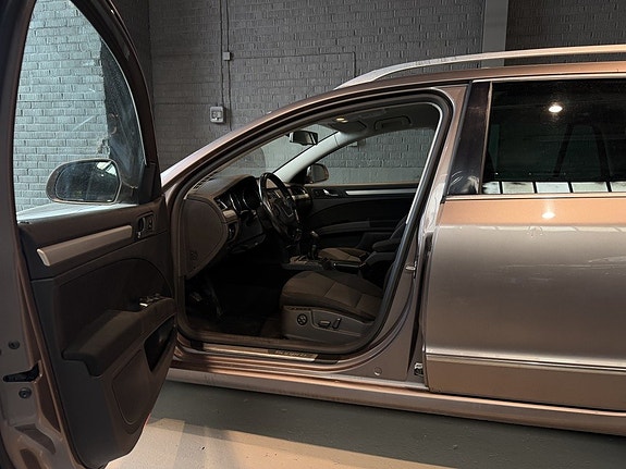 Skoda Superb 8 of 13