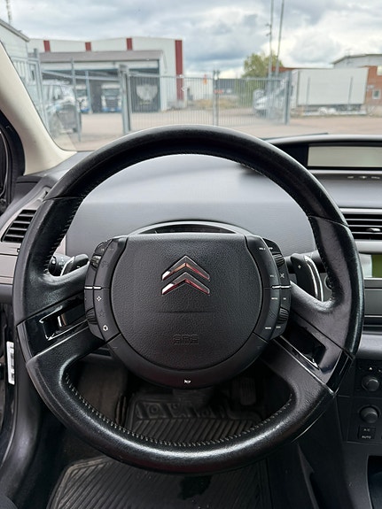 Citroen C4 9 of 13