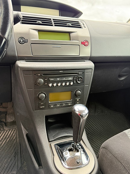 Citroen C4 10 of 13