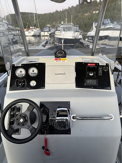 C-RIB 25 Adventure (2012) – Mercury Verado 250hk V8 (2024 5 of 7