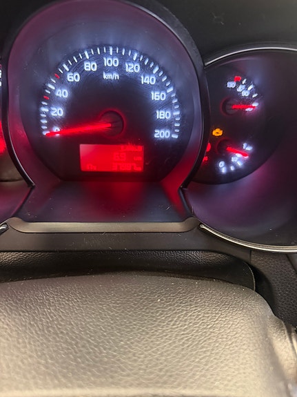 Kia Picanto 10 of 11