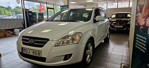 Kia Ceed 3 of 18