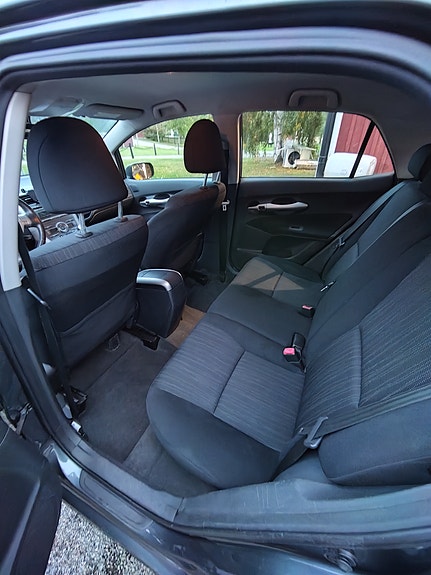 Toyota Auris 8 of 11