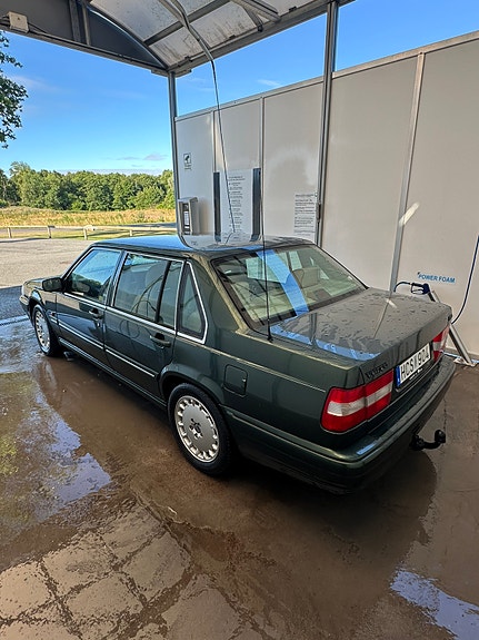 Volvo 960 3 of 10