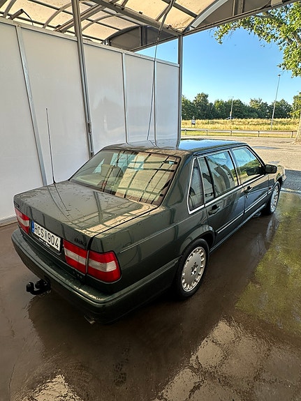 Volvo 960 2 of 10