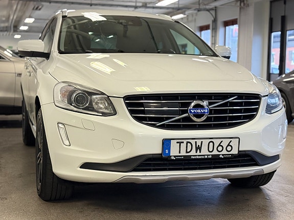 Volvo XC60 5 of 15