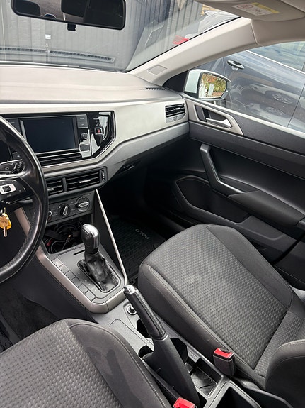 Volkswagen Polo 7 of 9