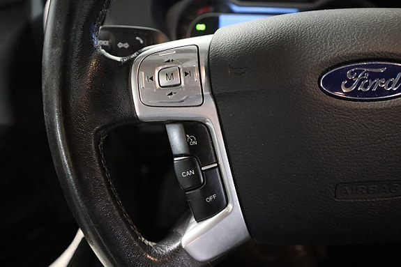 Ford Mondeo 19 of 23