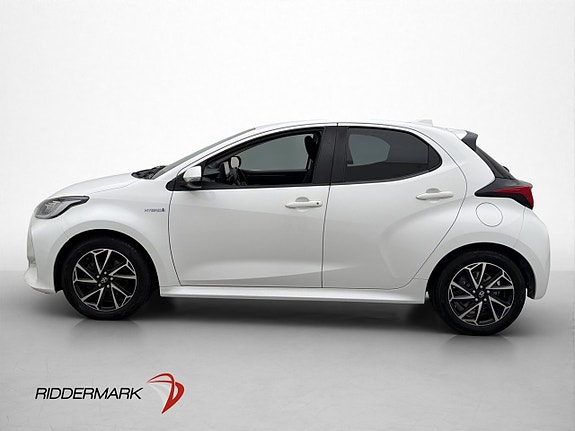 Toyota Yaris 4 of 30