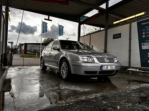 Volkswagen Bora 12 of 15
