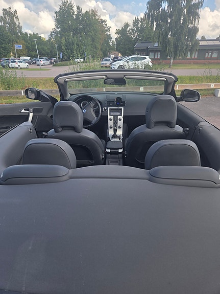Volvo C70 5 of 7