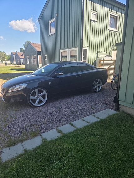 Volvo C70 4 of 7