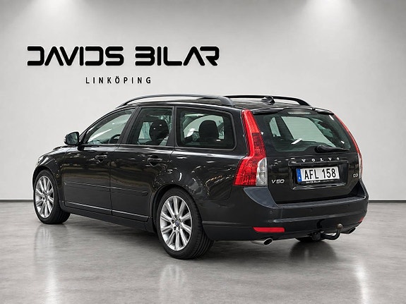 Volvo V50 2 of 5