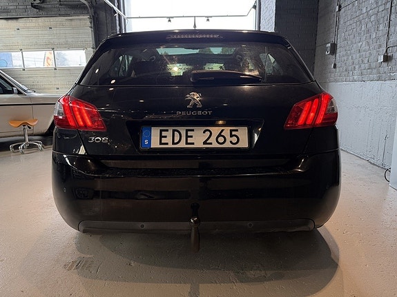 Peugeot 308 5 of 10