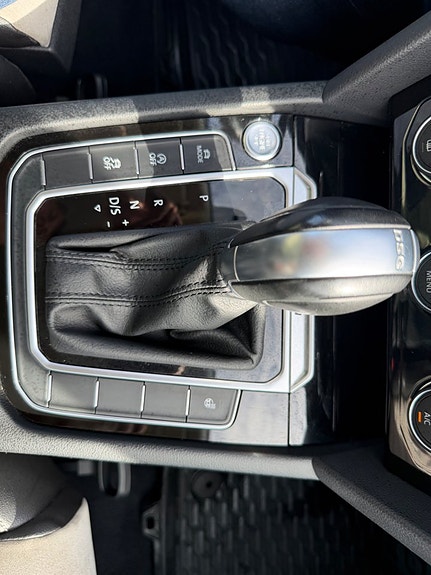 Volkswagen Passat 15 of 20