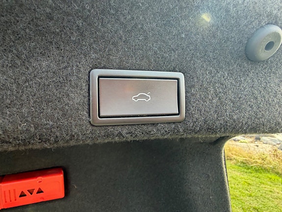 Volkswagen Passat 17 of 20