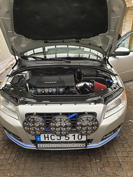 Volvo V70 8 of 8