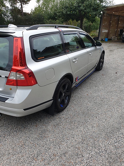 Volvo V70 4 of 8