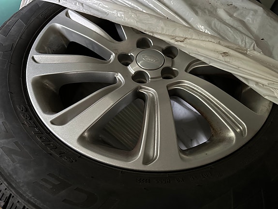 Land Rover Discovery Sport 14 of 14