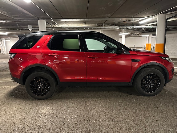 Land Rover Discovery Sport 2 of 14